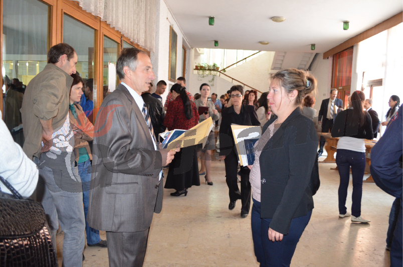 Şefii secţiilor de votare, instruiţi antifraudă