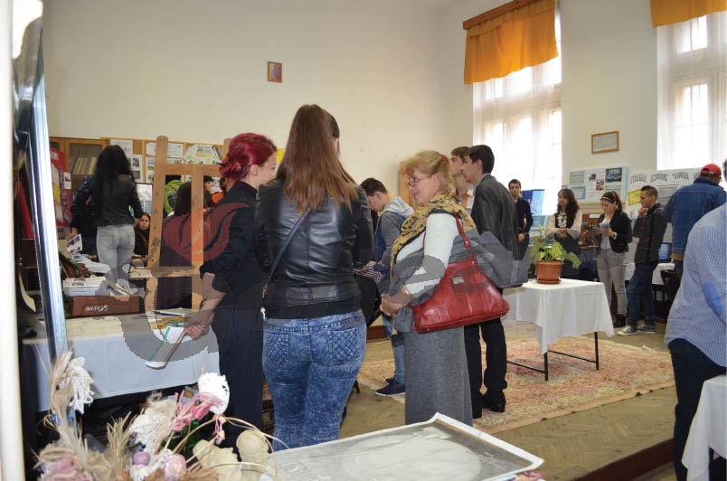 Târg de oferte educaţionale pentru elevii claselor a VIII-a