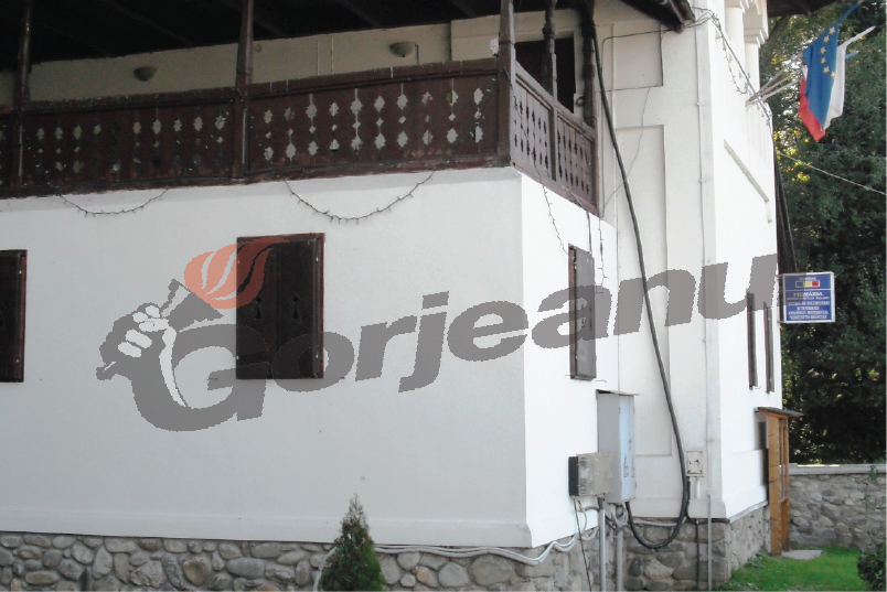 Centrul Brâncuşi organizează „Confesiuni la Masa Tăcerii”