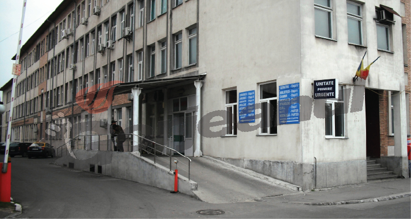 Tânăr de 19 ani, rănit după ce a încercat să stingă un incendiu