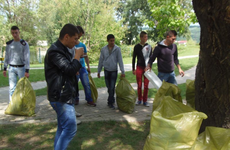 Elevii de la Energetic, preocupaţi de mediul înconjurător