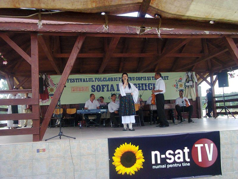 Festivalul folcloric “Sofia Drăghici” și-a premiat artiștii