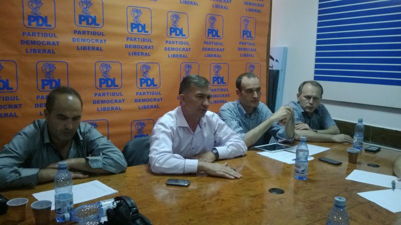 PDL şi PNL, în prima şedinţă comună