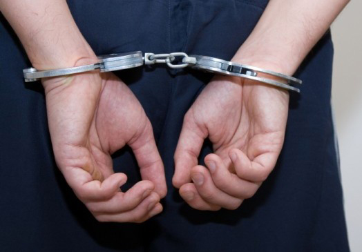 Urmărit internaţional, prins de poliţiştii motreni