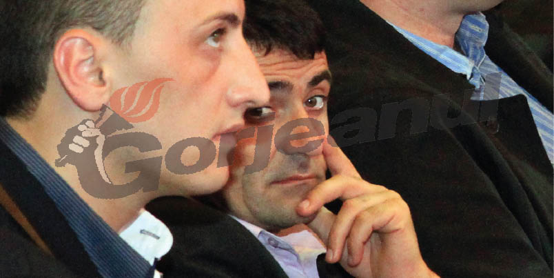 Gura târgului – Vicele de Padeş, singurul cu carnet din toată primăria