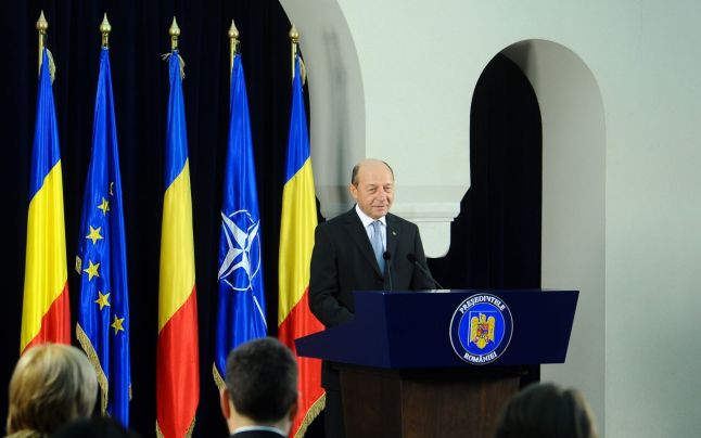 România, supusă clanurilor în extensie, de la vârf şi până jos la talpa ţării