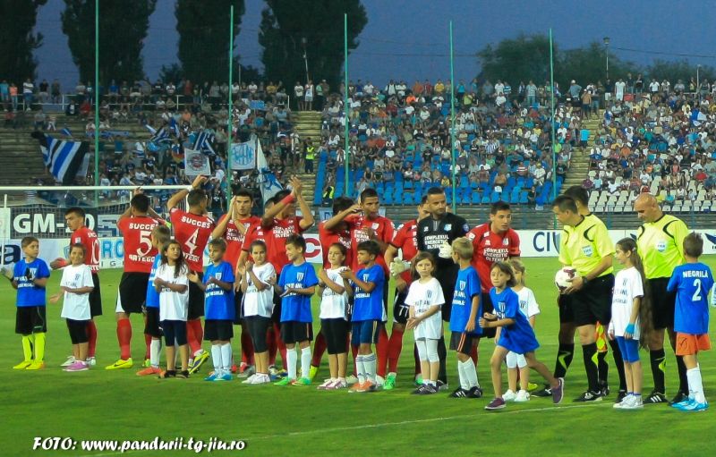 Pandurii lansează programul “Pandurii Player Escort”