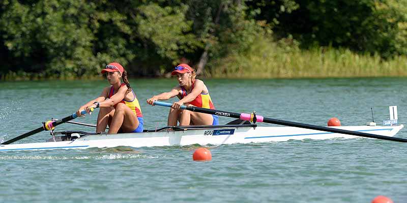 Două gorjence, în echipa de campioni a canotajului românesc