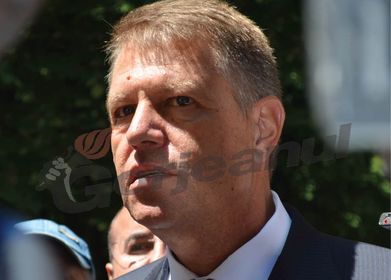 Corturi pentru semnăturile pro-Iohannis