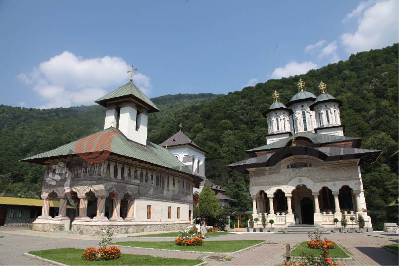 Mii de credincioşi, aşteptaţi astăzi la Lainici