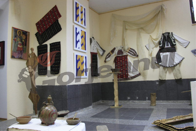 Eveniment artistic – GorjFest ediţia 2014, la Peştişani – Tabăra de creaţie „Acasă la Brâncuşi” – Pictură, în cadrul Pensiunii Casa Brâncuşi