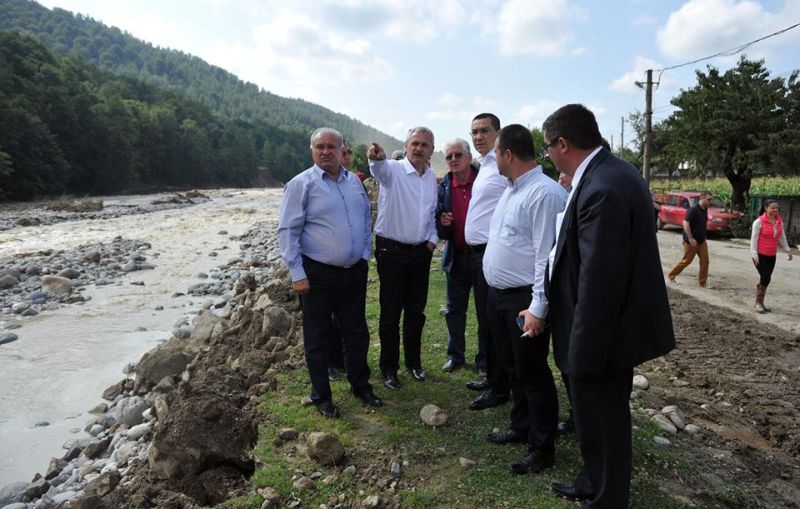 Sinistraţii din Gorj au nevoie de materiale de construcţii