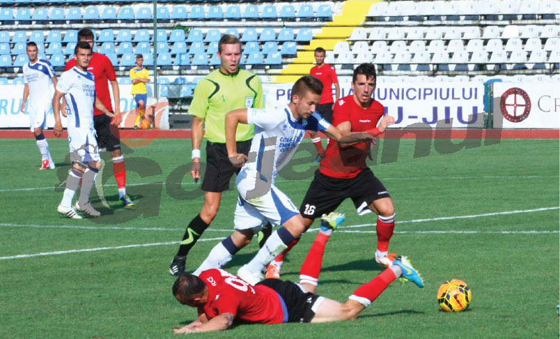 Pandurii II, învinsă în cupă