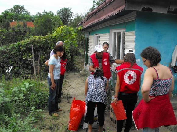 Voluntari de la Crucea Roşie Gorj, în tabără de pregătire la Eforie-Sud