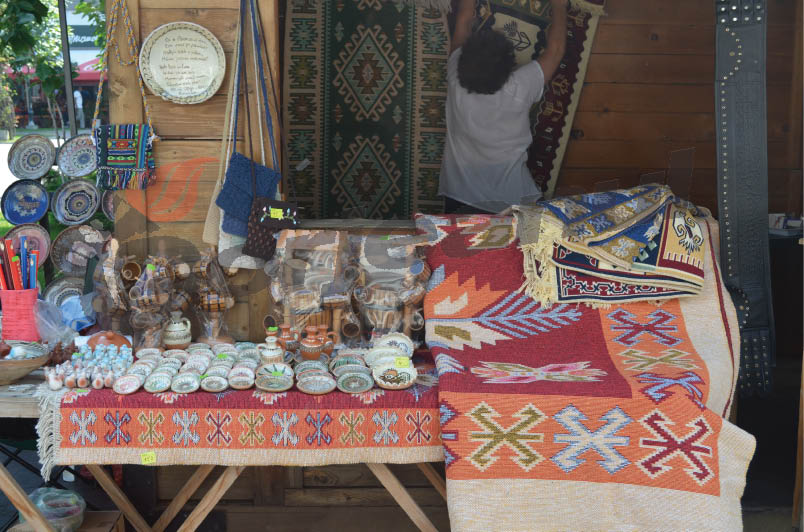 S-a deschis Târgul Meşterilor Populari din România