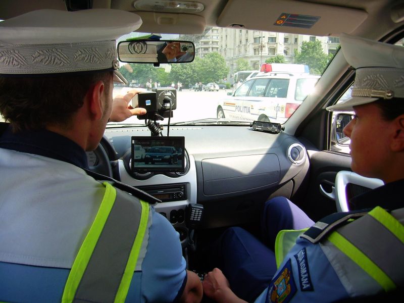 Şoferii vitezomani, vânaţi de poliţişti