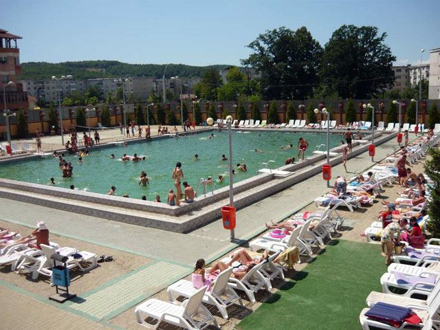 18 ştranduri şi piscine, la dispoziţia gorjenilor
