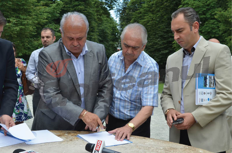 “Mărul de Aur”, acordat municipalităţii la Masa Tăcerii