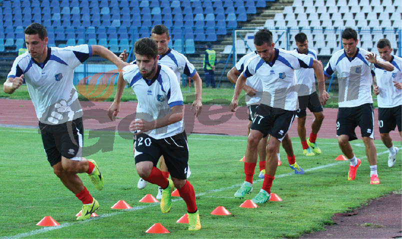 Asaltul în cupă începe cu Șoimii Pâncota