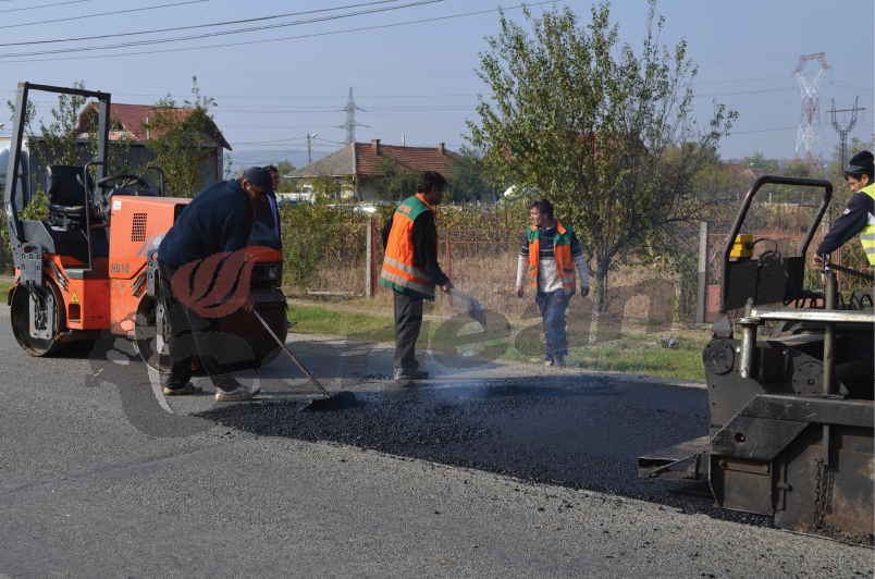 Bani de la Guvern pentru Consiliul Judeţean Gorj şi primăriile din judeţ