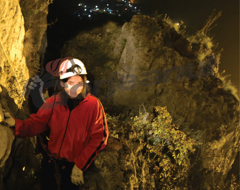 Baletul nopţilor albe în Cheile Galbenului, Singura via ferrata cu nocturnă, inaugurată la Baia de Fier