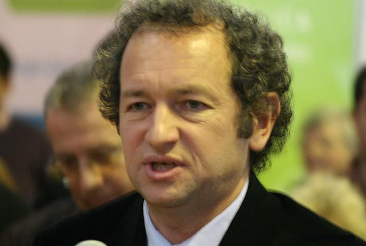 Lumea gorjenească – Cu Dan Puric, originar din Padeş, la omagierea eroului martir Sergiu Mischie, din Hobiţa Peştişanilor