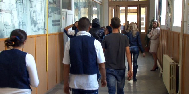 Alţi doi părinţi din Gorj, anchetaţi penal pentru “Bani de liceu”