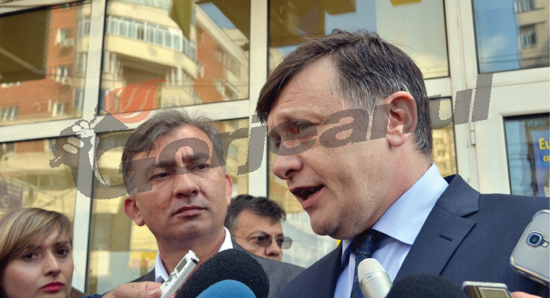 Dian, pus la punct în BPJ-ul PNL Gorj că o ţine întinsă cu Crin Antonescu