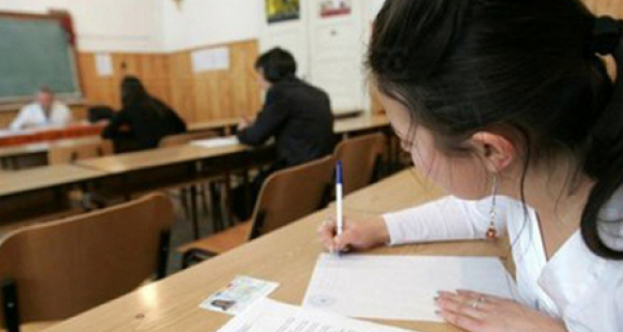 Concurs pentru elevii de gimnaziu şi liceu