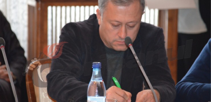 Gura târgului – Consilierul Greci rămâne pe loc