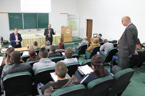 Studenţi, absolvenţi, manageri şi cadre didactice, reuniţi la UCB