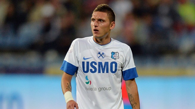 Fotbalist de la Pandurii lăsat pieton