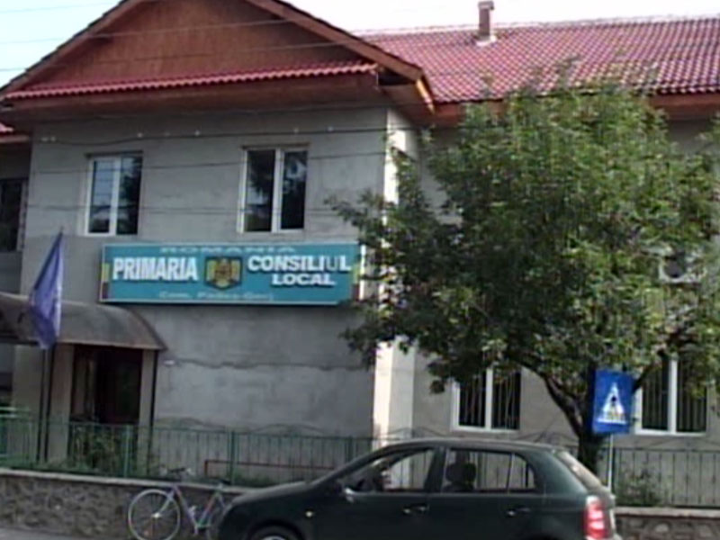 Verdict amânat pentru o hârtie