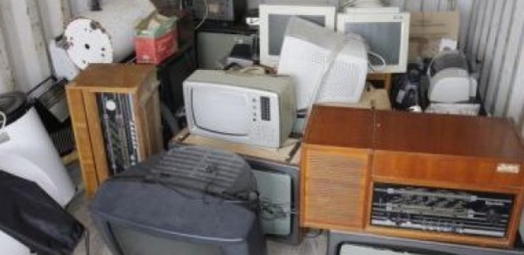 Colectare de deşeuri la Ciuperceni şi Bustuchin