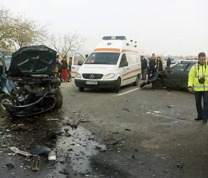 În ciuda eforturilor medicilor / Femeia cu piciorul amputat în accidentul rutier de la Scoarţa şi-a pierdut viaţa