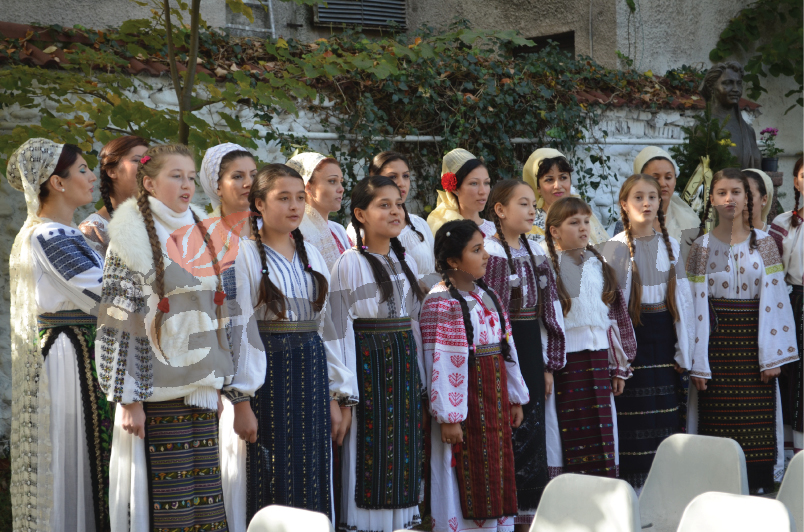 Maria Lătăreţu, omagiată prin cântec