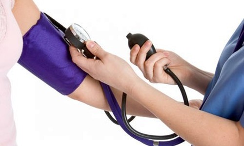 Sute de îngrijiri la domiciliu, decontate de CJAS Gorj