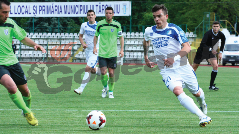 Din nou cu cuţitul la os…