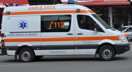 Conductă de gaze, avariată de o ambulanţă