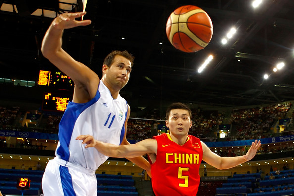 Energia şi-a tras pivot dublu câştigător de Euroligă