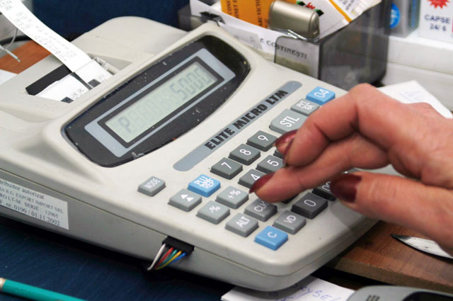 Afacerist anchetat pentru evaziune