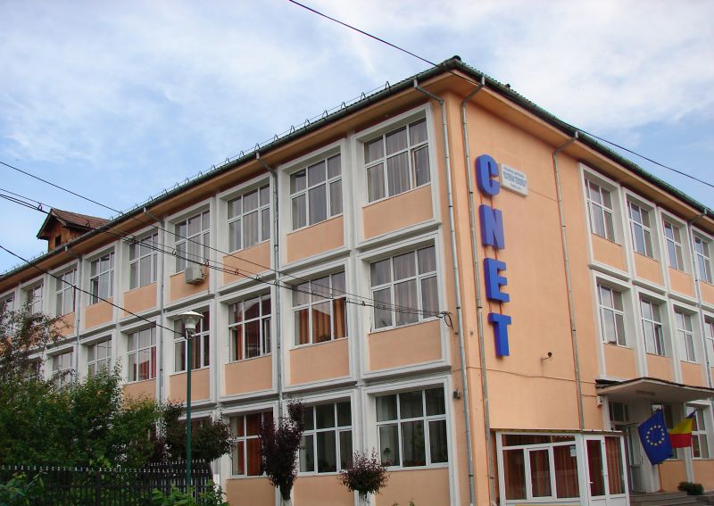 Elevă din Gorj, premiată la un concurs naţional de limba latină