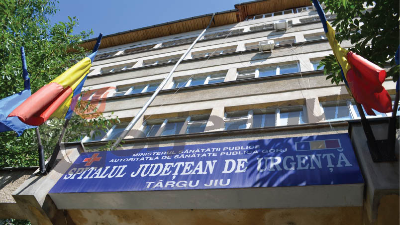 Moş Crăciun le-a adus în dar câte un bebeluş