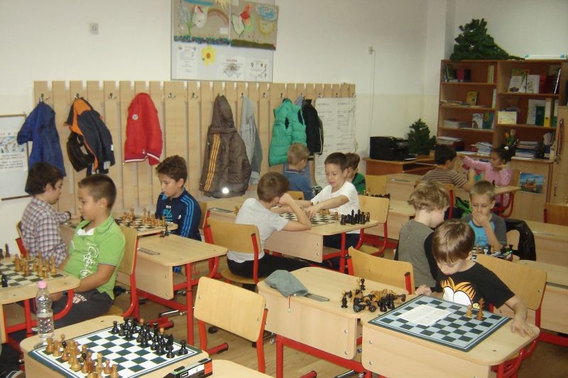 Donaţie din partea FRS pentru 500 de şcoli din ţară