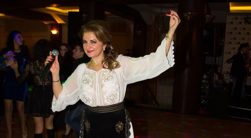 Noaptea dintre ani, profitabilă pentru artiştii gorjeni