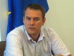 Rocadă între şefii Direcţiei Antifraudă Târgu-Jiu şi Deva