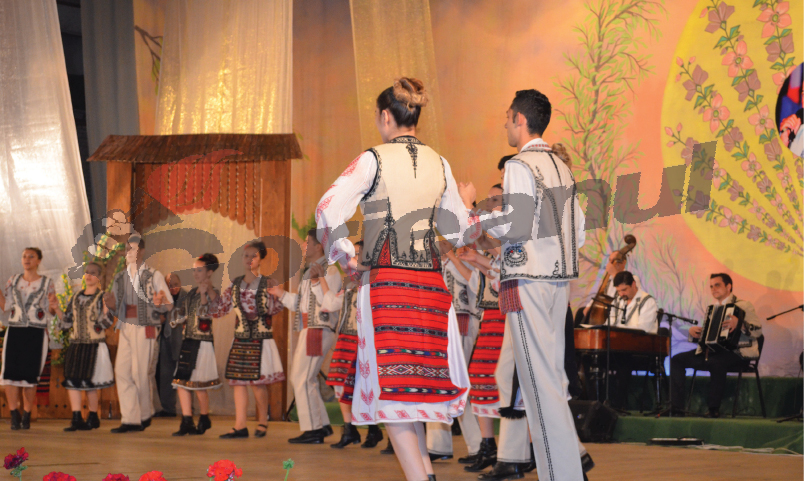 A început “Salonul de iarnă al artelor populare”