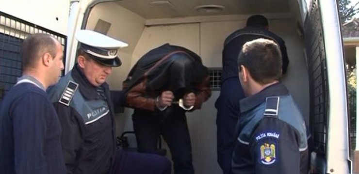 Doi tineri din Târgu-Jiu, reţinuţi pentru lovire şi tulburarea ordinii şi liniştii publice