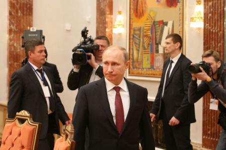 Vladimir Putin a anunțat un acord privind încetarea focului în Ucraina cu începere din 15 februarie
