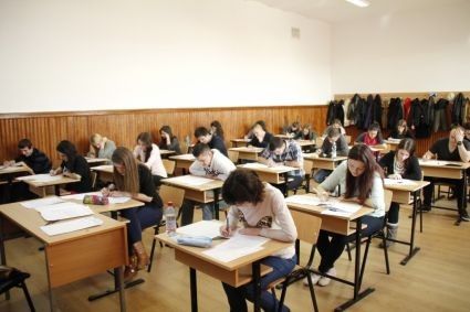 Examene de diferenţă pentru elevii ce revin din străinătate